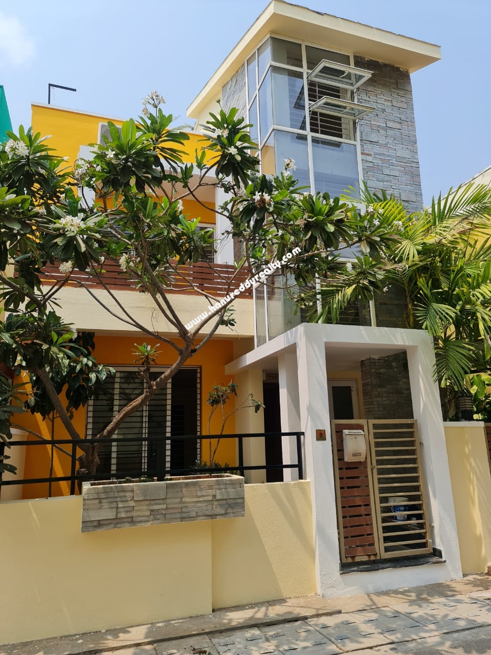 Duplex House for Sale at PerumbakkamChennai Hanu Reddy Realty