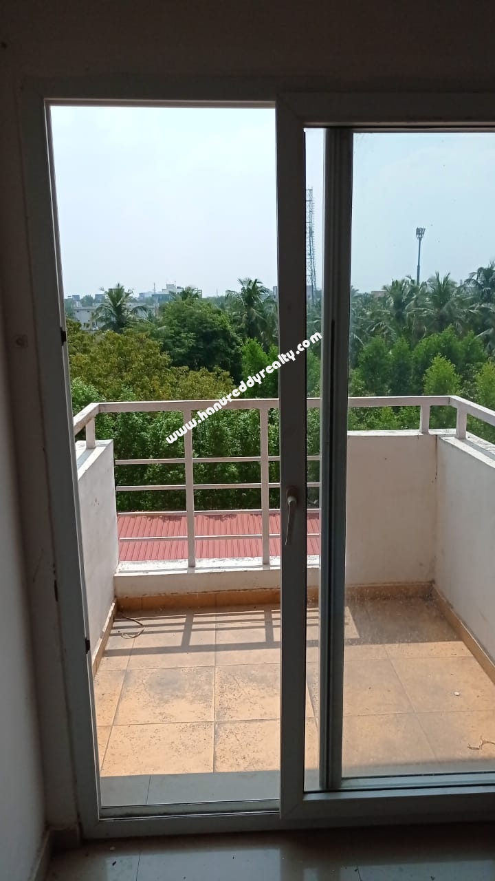 Flat For Rent at Gem Grove, Padur, ChennaiChennai Hanu Reddy Realty